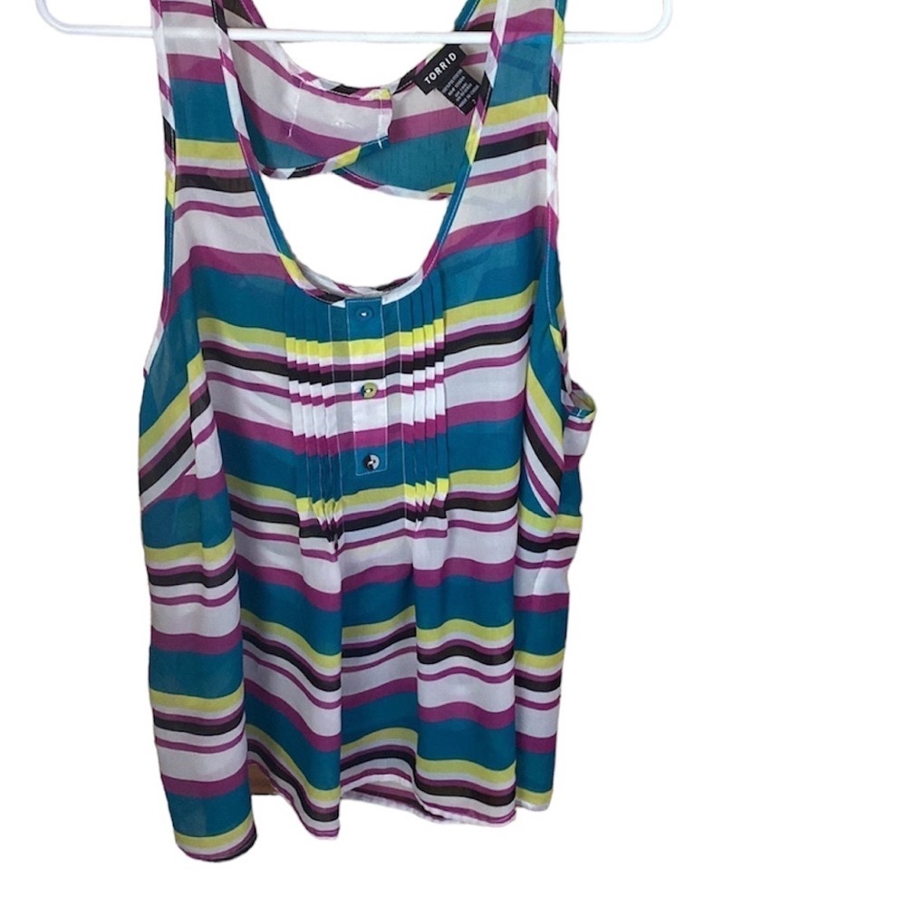 Torrid  multi color striped open back pleated sleeveless top size 2 x